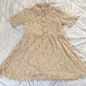 Forever 21 Collar Lace Dress